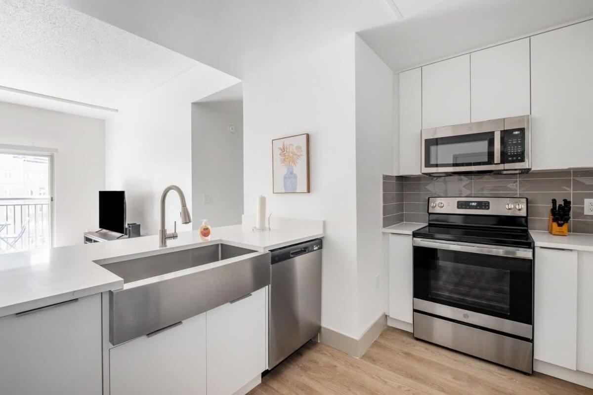 4B 3Ba Premium Family Apartment With Gym Charlotte Eksteriør bilde