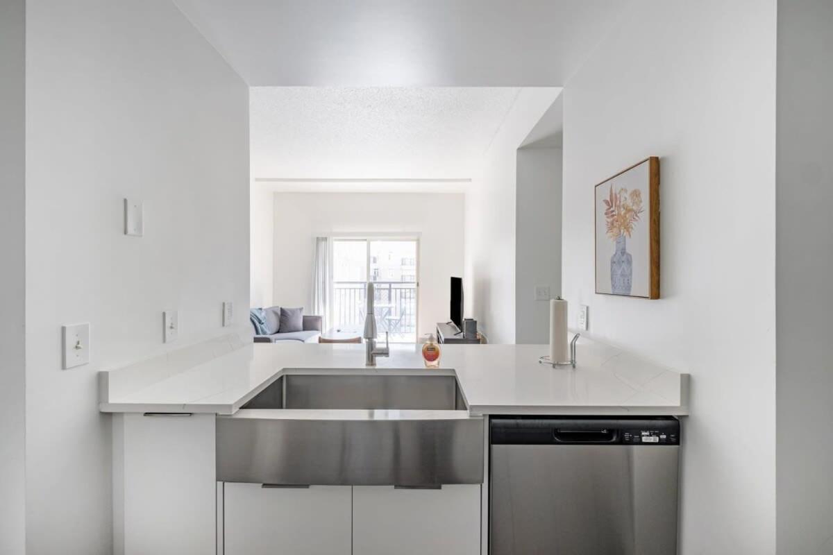4B 3Ba Premium Family Apartment With Gym Charlotte Eksteriør bilde