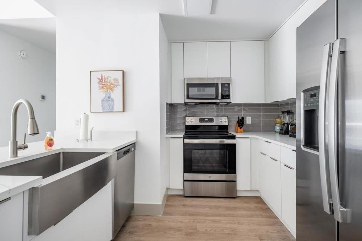 4B 3Ba Premium Family Apartment With Gym Charlotte Eksteriør bilde